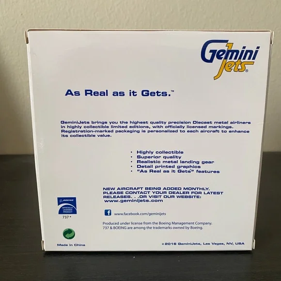 Gemini Jets 1:400 Southwest B737-700 Triple Crown Livery - Picture 2 of 4